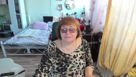 Flowerlower online show from March 8, 2026, 6:17 am