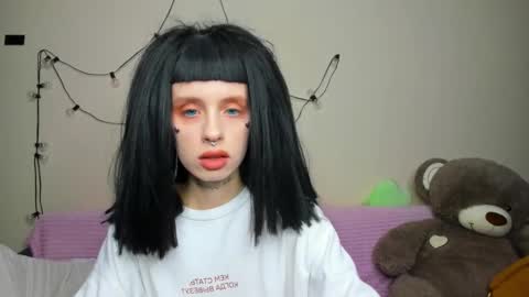 Snapshot of flowerofsin2001 chatting on September 14, 2025, 5:56 pm Flower online show from September 14, 2025, 5:56 pm