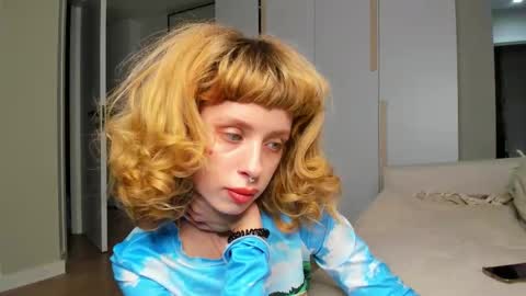 Flower online show from March 15, 2026, 6:36 pm