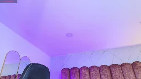 Snapshot of fluffy_bubble21 chatting on March 9, 2026, 4:27 am FLUFFY BUBBLE online show from March 9, 2026, 4:27 am