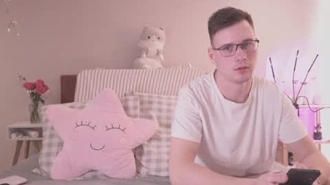 Snapshot of fluffy_hat chatting on January 29, 2025, 7:36 am Fluffy and Krut online show from January 29, 2025, 7:36 am