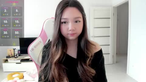 Snapshot of fluffy_rose chatting on June 2, 2026, 12:45 am Rose online show from June 2, 2026, 12:45 am
