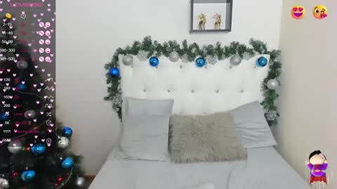 Snapshot of flufyfoxx chatting on December 21, 2024, 3:47 am Lina online show from December 21, 2024, 3:47 am