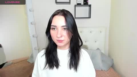 Snapshot of flufyfoxx chatting on January 19, 2025, 11:21 pm Lina online show from January 19, 2025, 11:21 pm