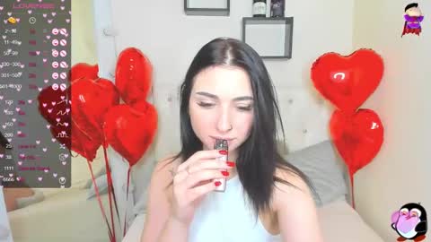 Snapshot of flufyfoxx chatting on February 16, 2025, 5:37 am Lina online show from February 16, 2025, 5:37 am