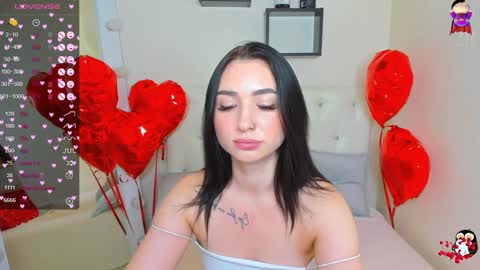 Snapshot of flufyfoxx chatting on February 26, 2025, 1:43 am Lina online show from February 26, 2025, 1:43 am