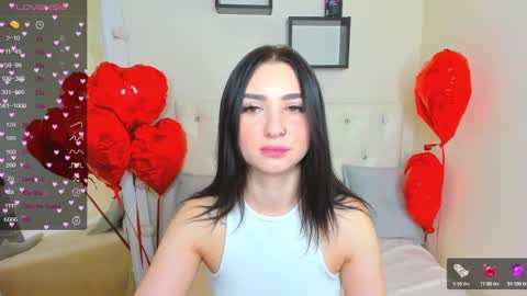 Snapshot of flufyfoxx chatting on February 27, 2025, 11:37 pm Lina online show from February 27, 2025, 11:37 pm