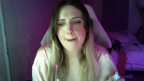 Flux online show from October 6, 2025, 1:08 pm