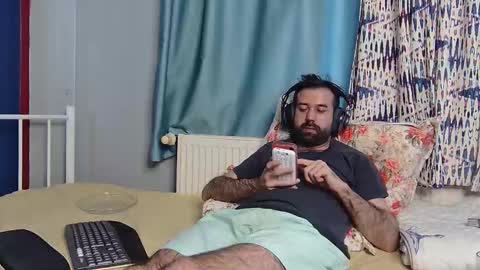 Fly online show from January 7, 2026, 1:13 pm