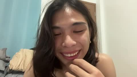 Snapshot of foeheart chatting on June 15, 2026, 5:04 pm Foe online show from June 15, 2026, 5:04 pm