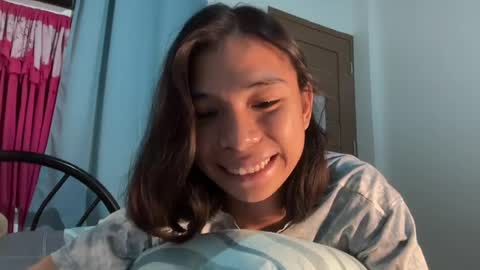 Snapshot of foeheart chatting on July 8, 2026, 3:49 pm Foe online show from July 8, 2026, 3:49 pm
