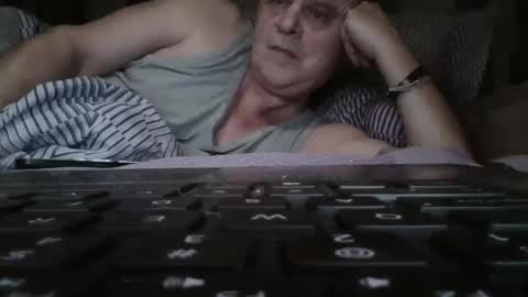 fofodi online show from December 21, 2025, 8:38 pm