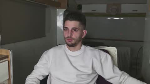 independent model online show from February 14, 2026, 6:59 pm