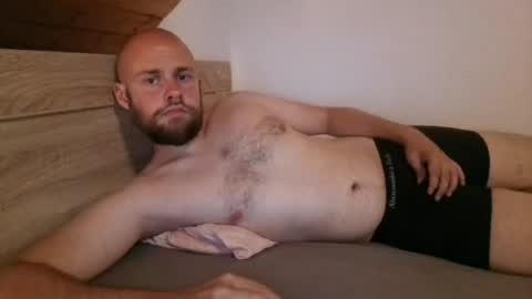 Snapshot of foniks96 chatting on June 28, 2026, 9:32 pm Martin Grob online show from June 28, 2026, 9:32 pm