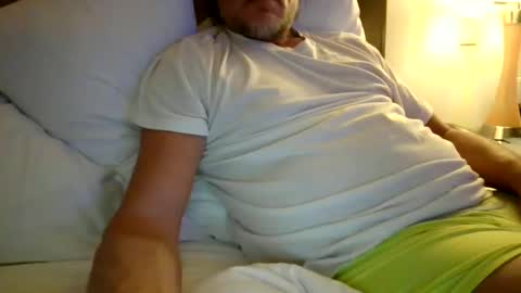 Snapshot of foodforcatfists chatting on February 24, 2026, 4:43 am foodforcatfists online show from February 24, 2026, 4:43 am