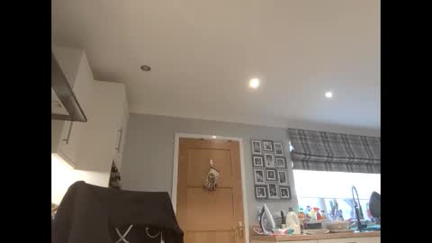 Snapshot of footworshiper2211 chatting on November 7, 2025, 9:42 am footworshiper2211 online show from November 7, 2025, 9:42 am