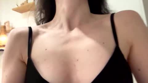 forbiddennvelvet online show from April 17, 2026, 6:55 pm