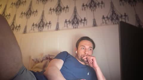 fordtom93 online show from April 26, 2026, 12:52 am