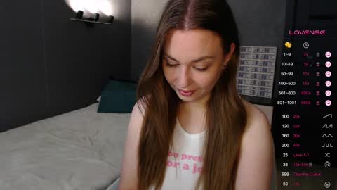 Julia online show from April 8, 2026, 12:16 pm