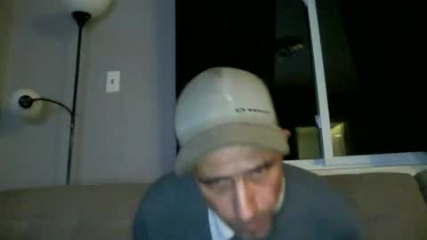 fouraide42 online show from December 20, 2024, 4:42 am