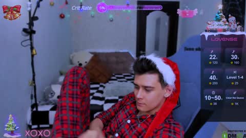 Foxicfu online show from December 31, 2024, 9:17 pm