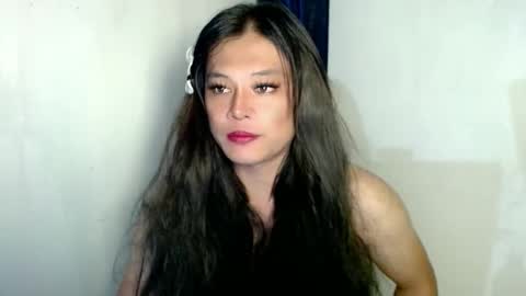 KITTY online show from October 22, 2025, 7:13 pm