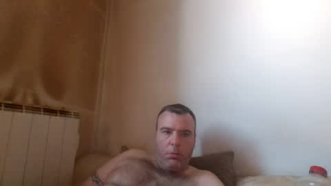 Snapshot of foxxx1982 chatting on July 20, 2026, 10:18 am foxxx1982 online show from July 20, 2026, 10:18 am