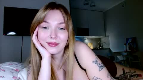 Snapshot of foxxycindy chatting on July 8, 2026, 5:28 pm Cindy online show from July 8, 2026, 5:28 pm