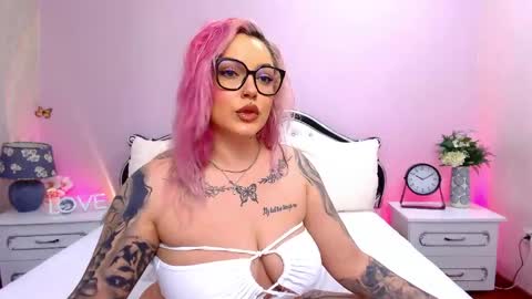 Clarise online show from April 14, 2026, 5:08 pm