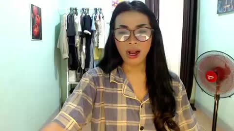 Snapshot of foxxygirly_ chatting on June 11, 2026, 11:36 pm Eva Violet online show from June 11, 2026, 11:36 pm
