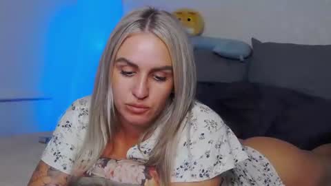 Snapshot of foxy_kimmi chatting on July 5, 2026, 6:31 am Foxy Kimmi online show from July 5, 2026, 6:31 am