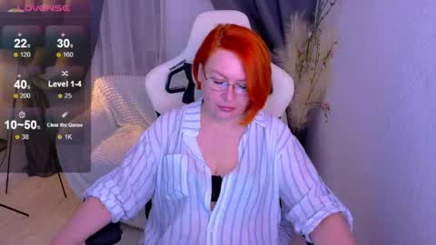 Snapshot of foxy_queeen chatting on May 7, 2026, 6:52 am Lola online show from May 7, 2026, 6:52 am