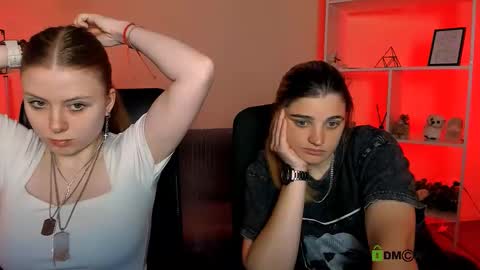 Snapshot of foxy_tease_ chatting on October 18, 2025, 6:52 pm foxy_tease_ online show from October 18, 2025, 6:52 pm