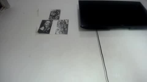 Snapshot of foxy_xtreme chatting on September 15, 2025, 11:05 pm Foxy xtreme online show from September 15, 2025, 11:05 pm