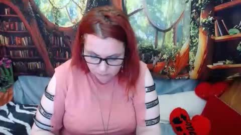 Snapshot of foxydesiree chatting on June 6, 2026, 7:46 am foxydesiree online show from June 6, 2026, 7:46 am