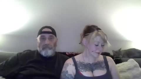 foxyfang online show from March 30, 2026, 1:17 am