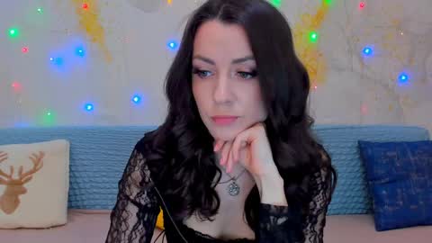 Foxy online show from May 9, 2026, 12:10 pm