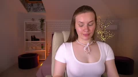 Snapshot of foxyykate chatting on June 7, 2026, 8:01 pm Kate online show from June 7, 2026, 8:01 pm