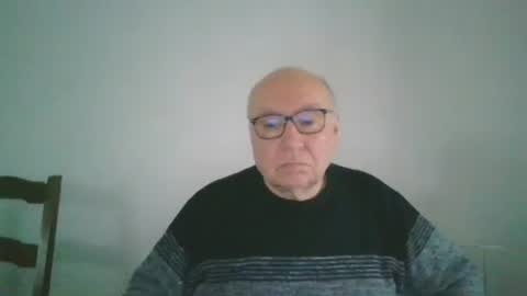 Snapshot of fra94 chatting on January 21, 2025, 2:05 pm fra94 online show from January 21, 2025, 2:05 pm