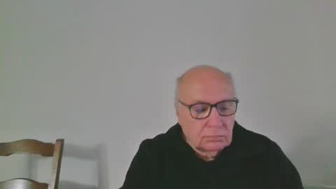 Snapshot of fra94 chatting on October 2, 2025, 2:13 pm fra94 online show from October 2, 2025, 2:13 pm