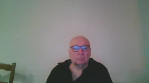 Snapshot of fra94 chatting on February 7, 2026, 9:51 pm fra94 online show from February 7, 2026, 9:51 pm