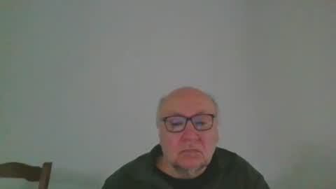 Snapshot of fra94 chatting on April 8, 2026, 12:16 pm fra94 online show from April 8, 2026, 12:16 pm