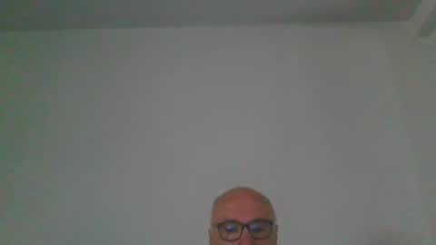 Snapshot of fra94 chatting on June 24, 2026, 12:26 pm fra94 online show from June 24, 2026, 12:26 pm
