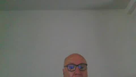 Snapshot of fra94 chatting on June 27, 2026, 12:10 pm fra94 online show from June 27, 2026, 12:10 pm