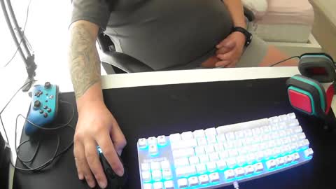 Snapshot of frainter1 chatting on February 13, 2025, 12:43 pm frainter1 online show from February 13, 2025, 12:43 pm