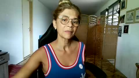 francelune online show from February 15, 2026, 6:32 am