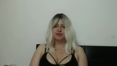 Francesca online show from February 21, 2025, 1:33 am