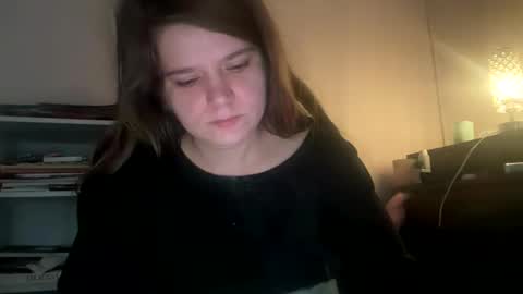 francescafey online show from October 26, 2025, 2:23 pm