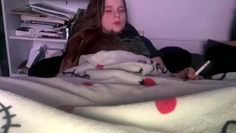 francescafey online show from November 27, 2025, 7:54 am