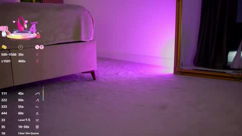 Franci online show from September 30, 2025, 6:02 pm